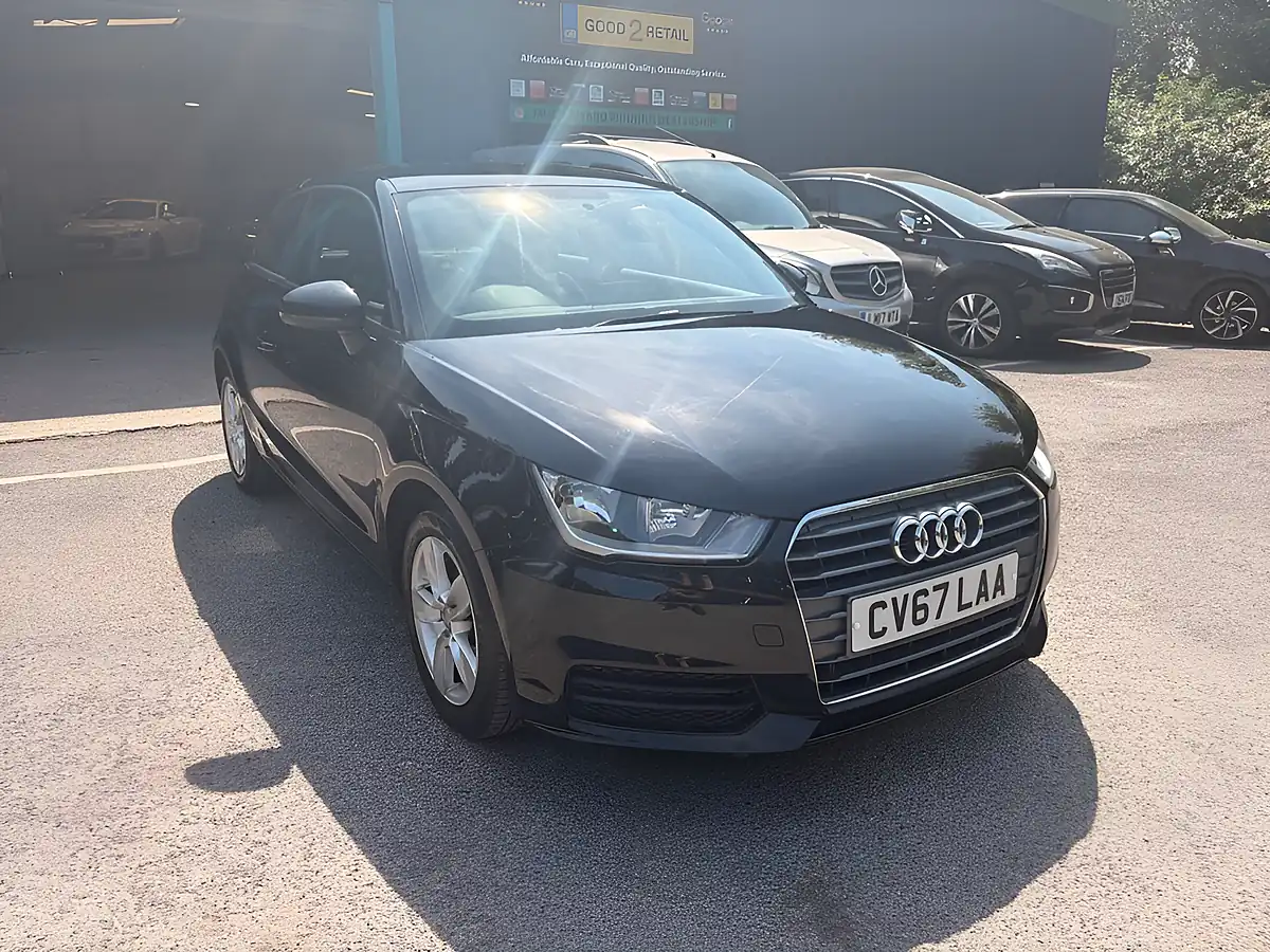 Used 2017 Audi A1 Se Black - Interior and Exterior details 7
