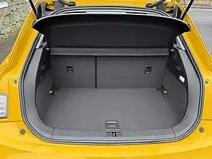Used 2017 Audi A1 Se Yellow - Interior and Exterior details 16