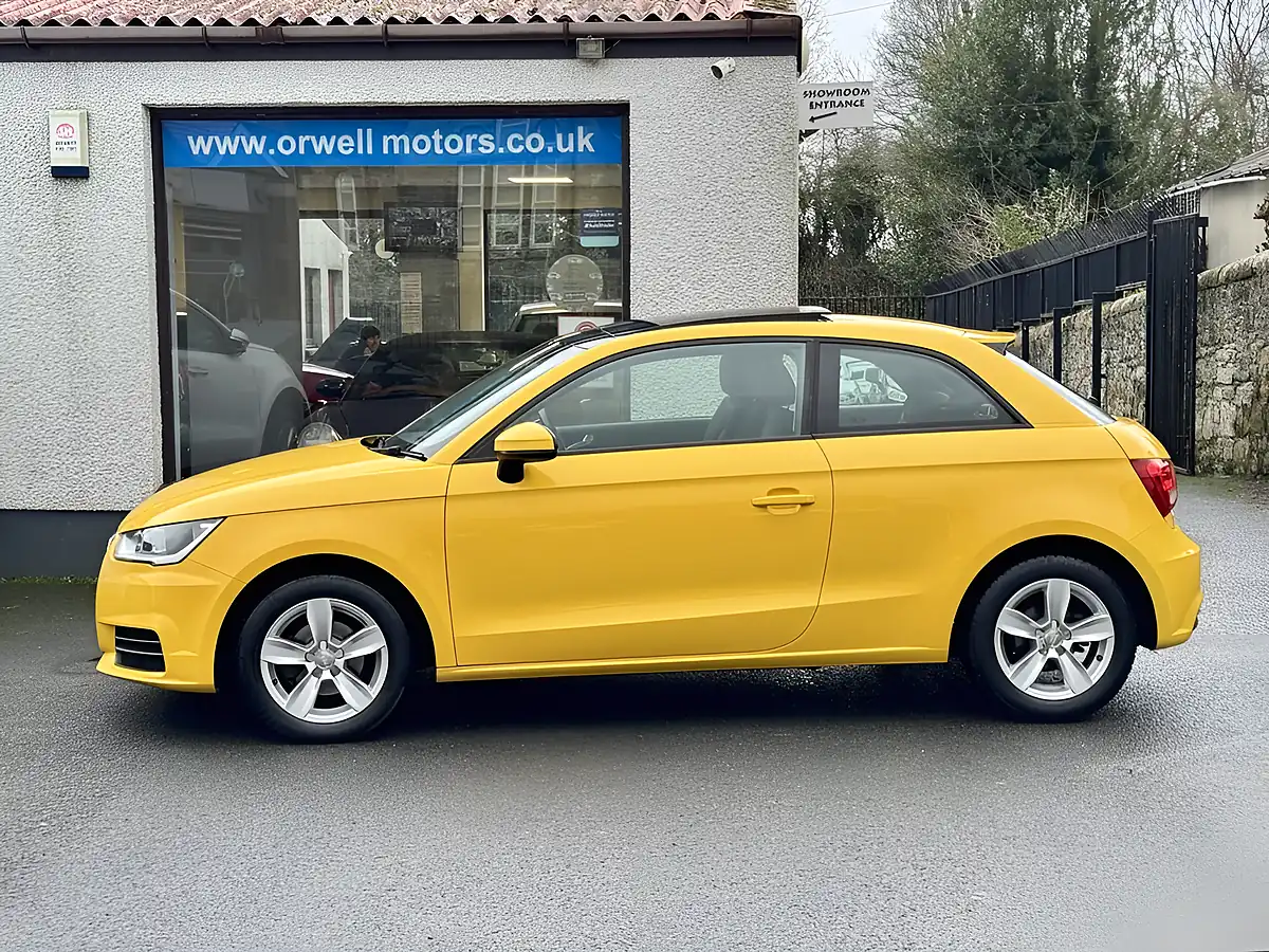 Used 2017 Audi A1 Se Yellow - Interior and Exterior details 17
