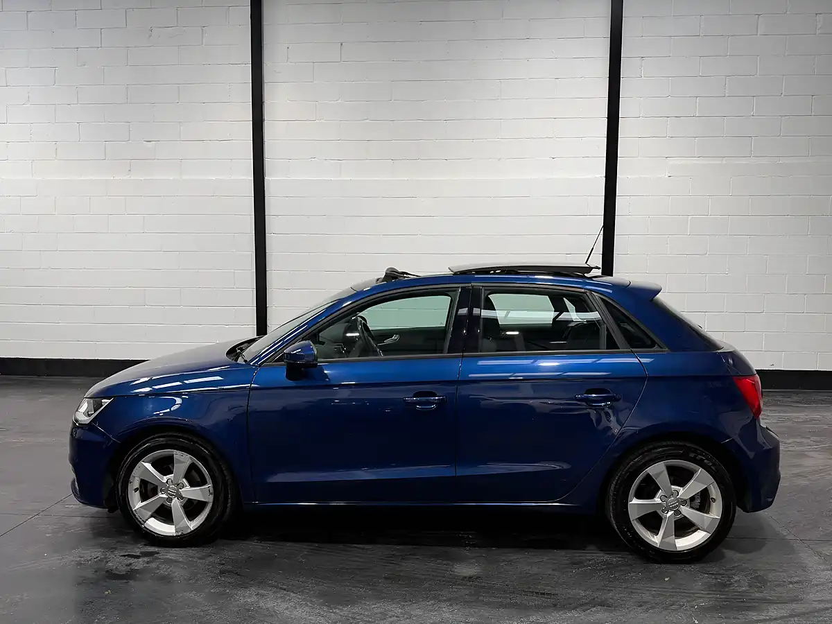 Used 2017 Audi A1 Sport Blue - Interior and Exterior details 9