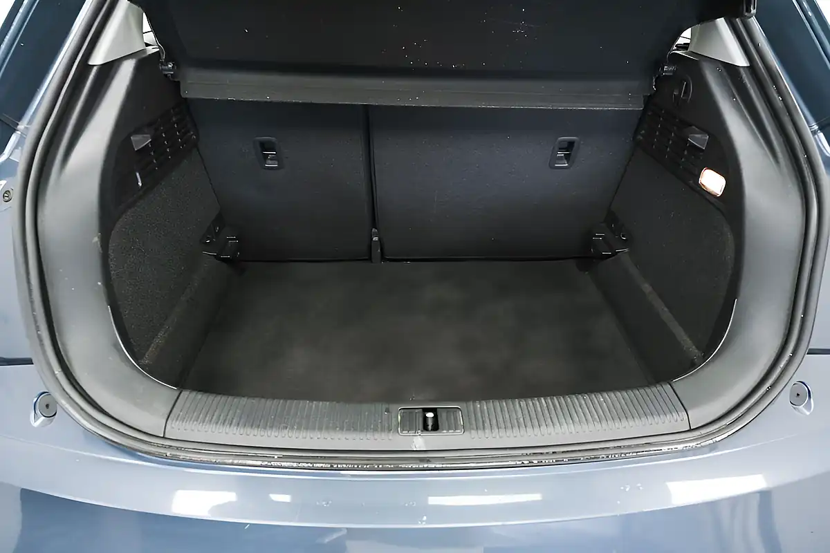 Used 2017 Audi A1 Sport Blue - Interior and Exterior details 16