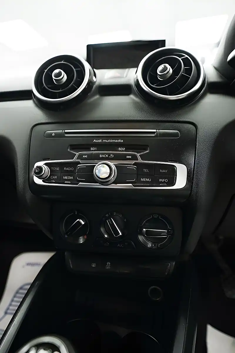 Used 2017 Audi A1 Sport Blue - Interior and Exterior details 19