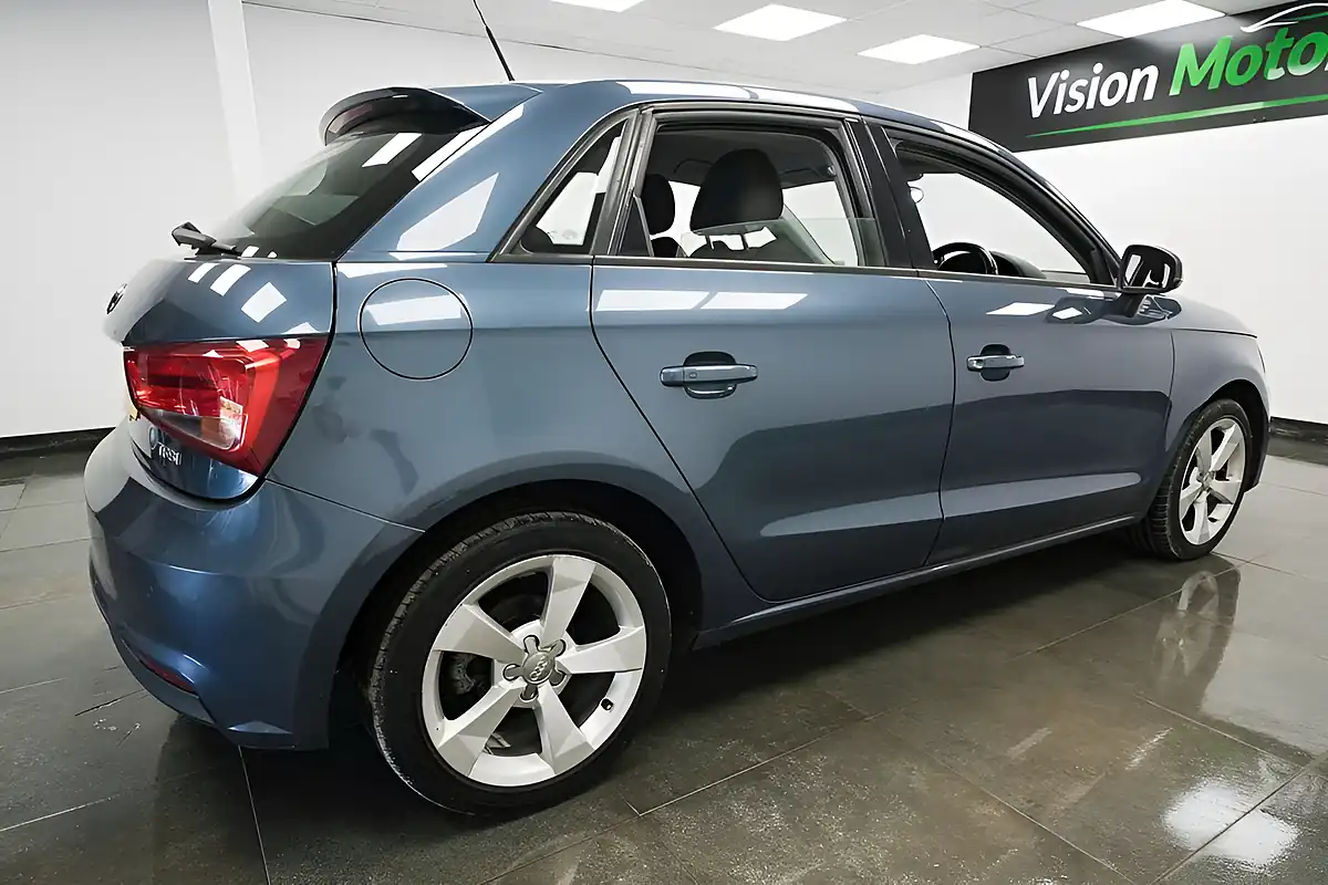 Used 2017 Audi A1 Sport Blue - Interior and Exterior details 4