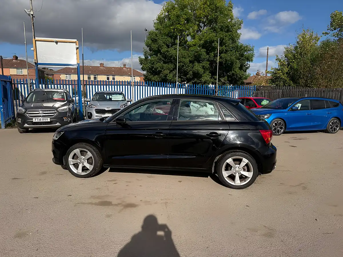 Used 2017 Audi A1 Sport Sportback Black - Interior and Exterior details 4
