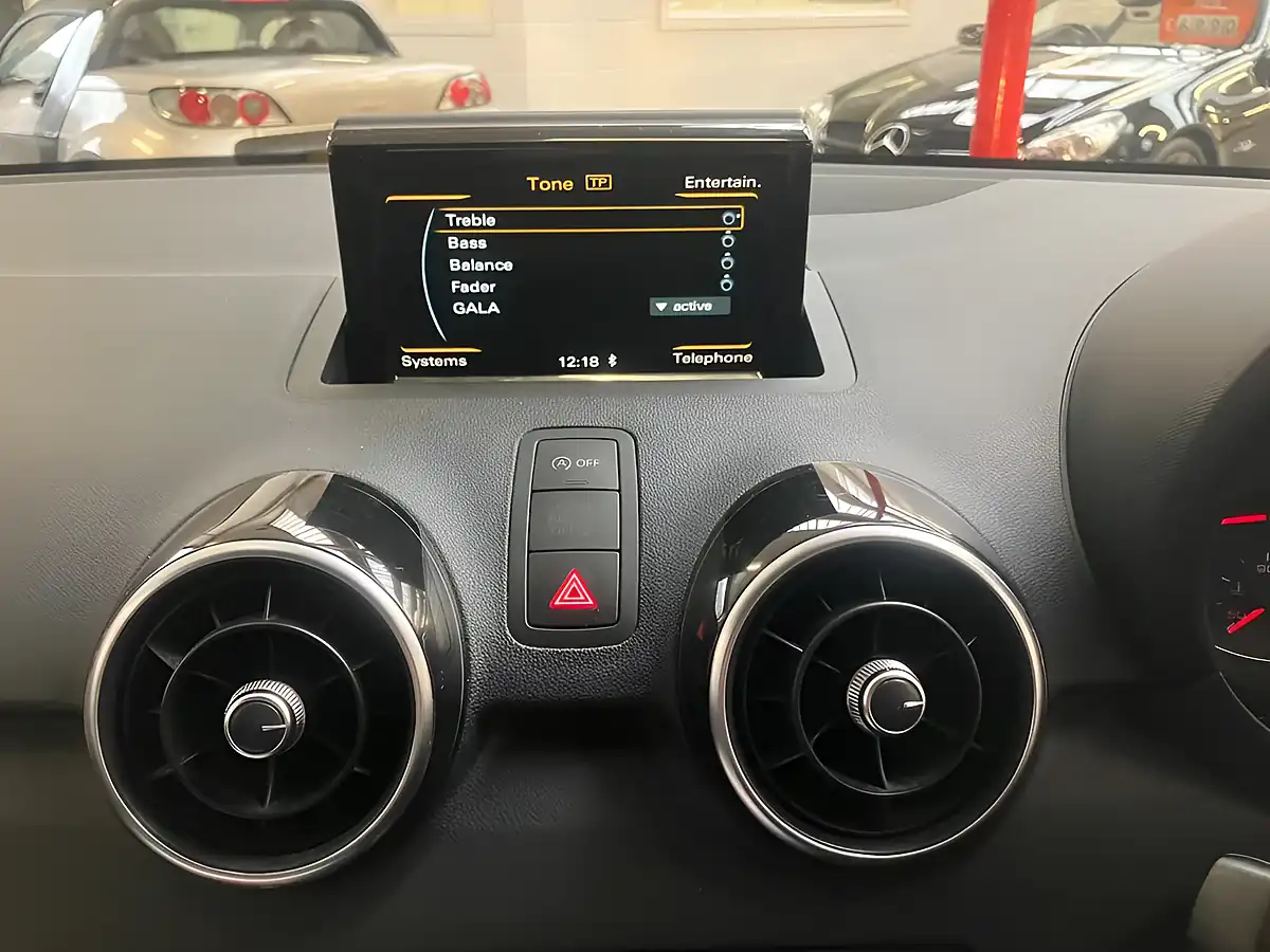 Used 2017 Audi A1 Sport White - Interior and Exterior details 16