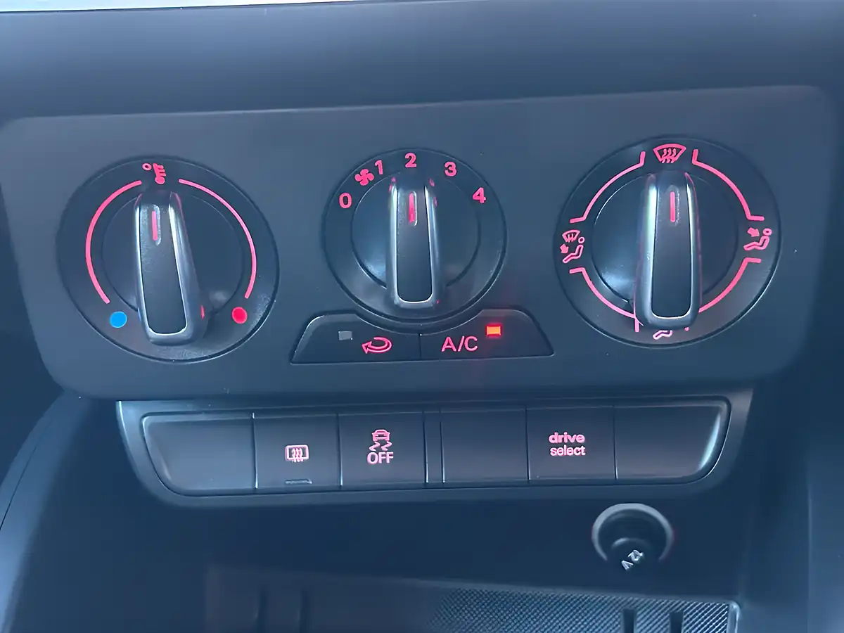 Used 2017 Audi A1 Sport White - Interior and Exterior details 17