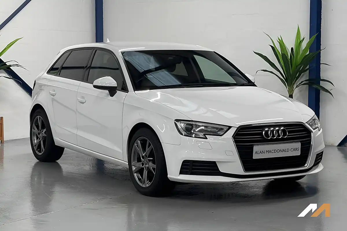 Used 2017 Audi A3 Se White - Front View