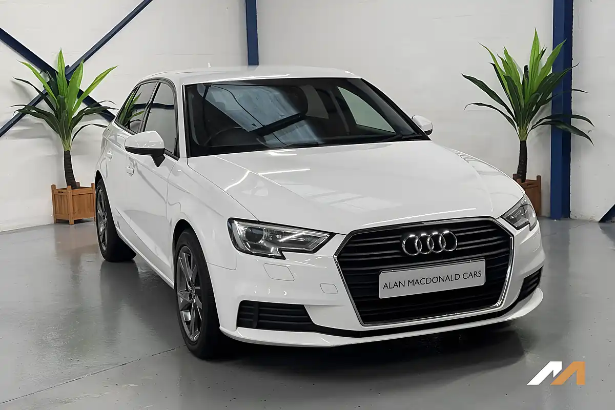 Used 2017 Audi A3 Se White - Interior and Exterior details 5