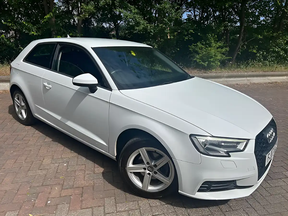 Used 2017 Audi A3 Se White - Front View