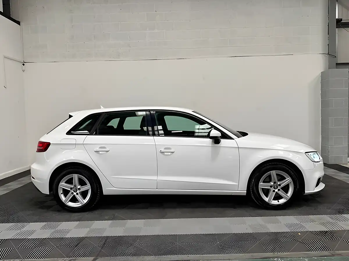 Used 2017 Audi A3 Se White - Interior and Exterior details 4