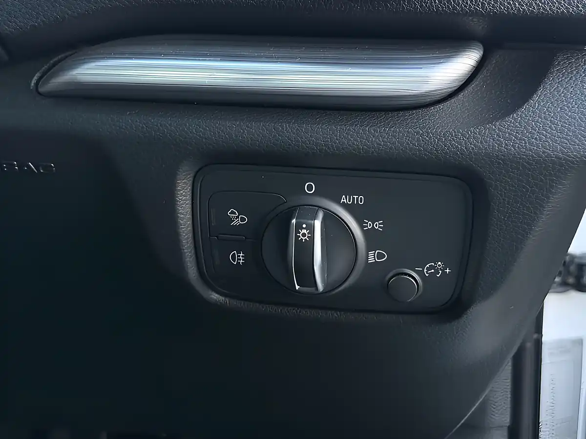 Used 2017 Audi A3 Sport White - Interior and Exterior details 19