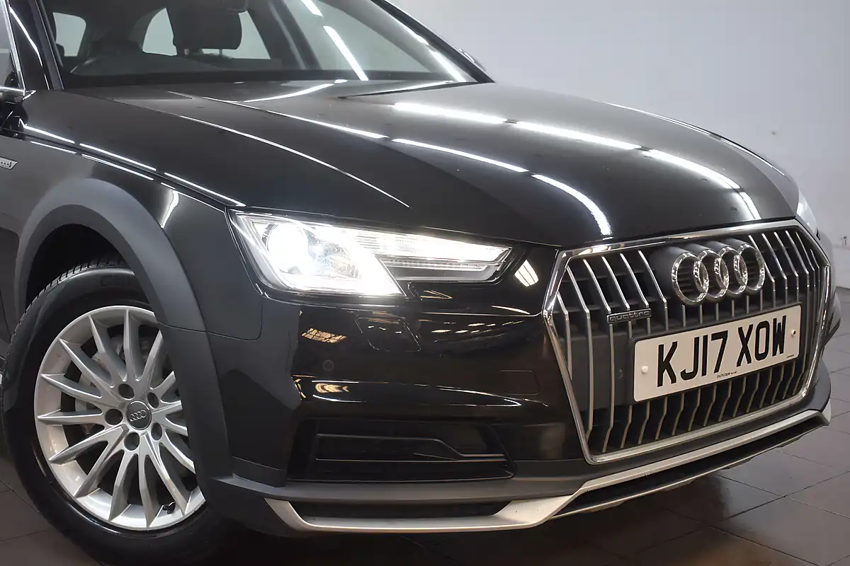 Used 2017 Audi A4 Allroad S Tronic Quattro Black - Interior and Exterior details 13