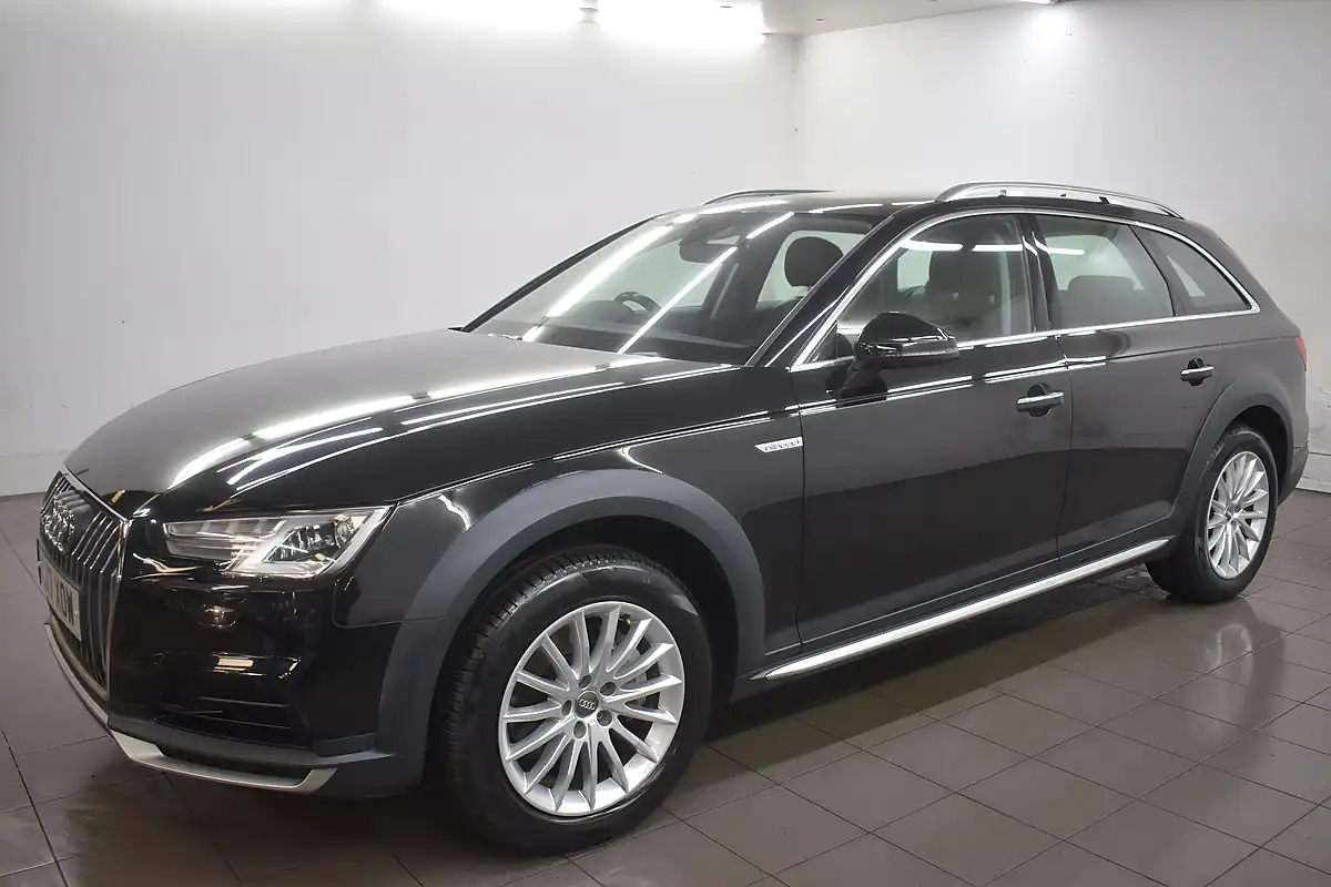 Used 2017 Audi A4 Allroad S Tronic Quattro Black - Interior and Exterior details 15