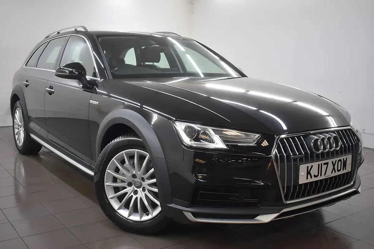 Used 2017 Audi A4 Allroad S Tronic Quattro Black - Interior and Exterior details 7