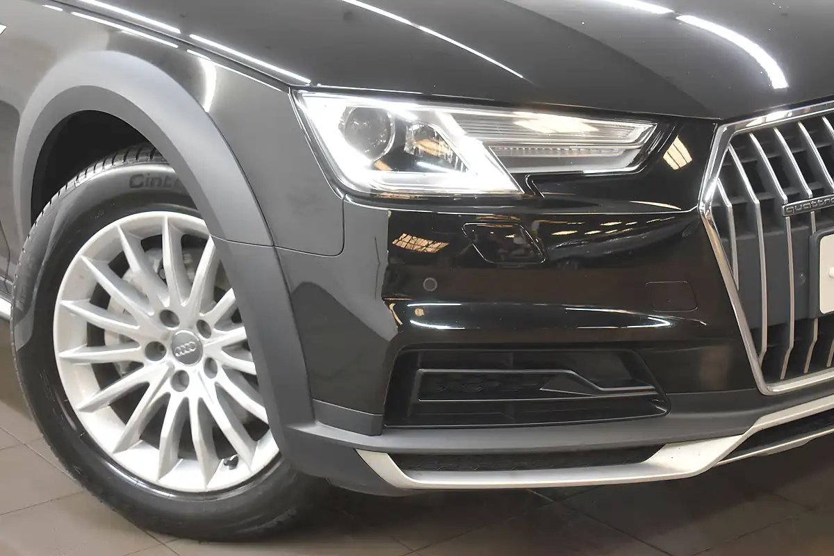 Used 2017 Audi A4 Allroad S Tronic Quattro Black - Interior and Exterior details 8