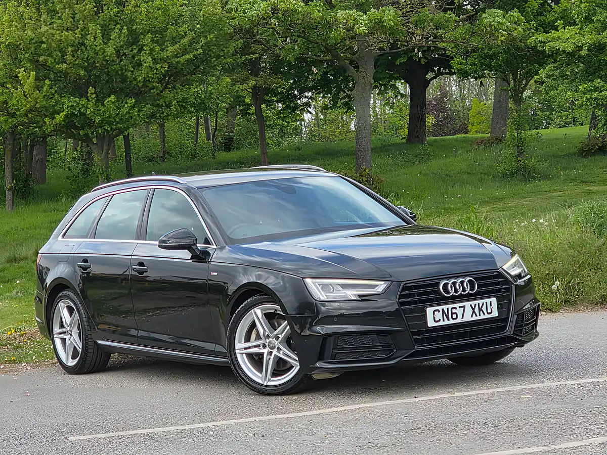Used 2017 Audi A4 Avant S Line Black - Front View