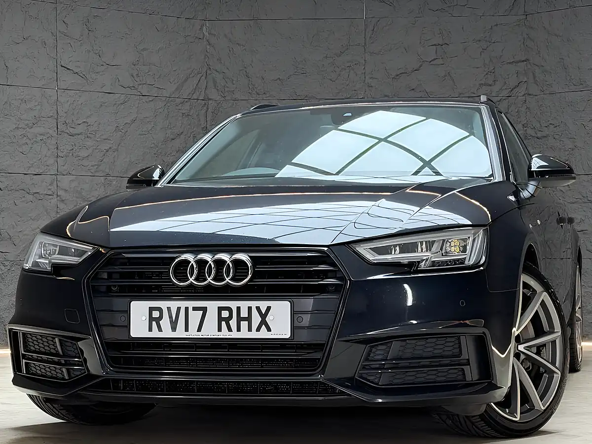 Used 2017 Audi A4 Avant S Line Blue - Interior and Exterior details 5