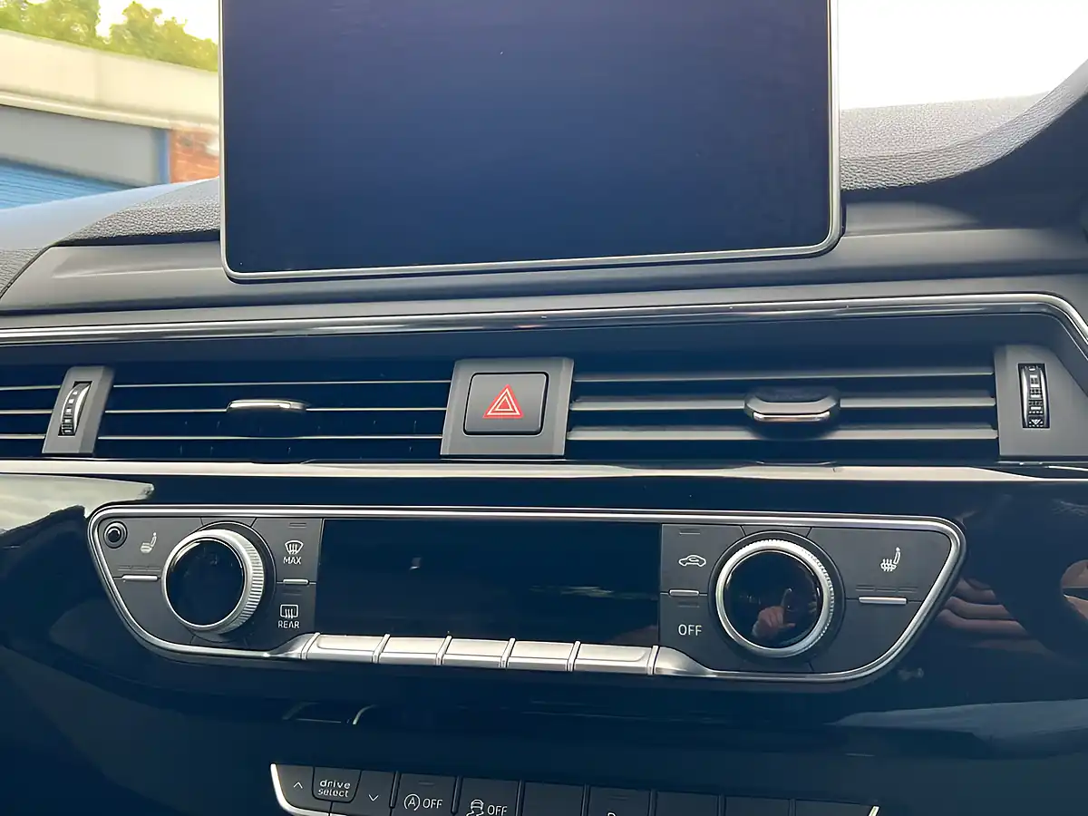 Used 2017 Audi A4 Avant S Line Grey - Interior and Exterior details 17