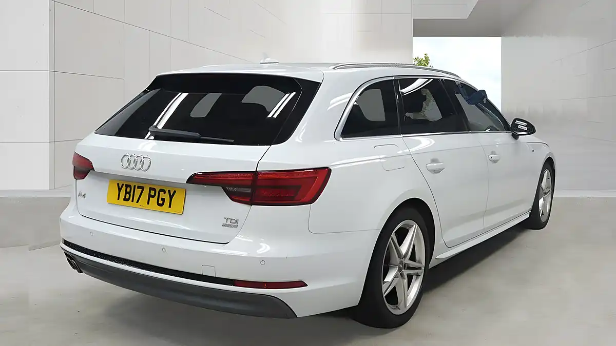 Used 2017 Audi A4 Avant S Line White - Interior and Exterior details 4