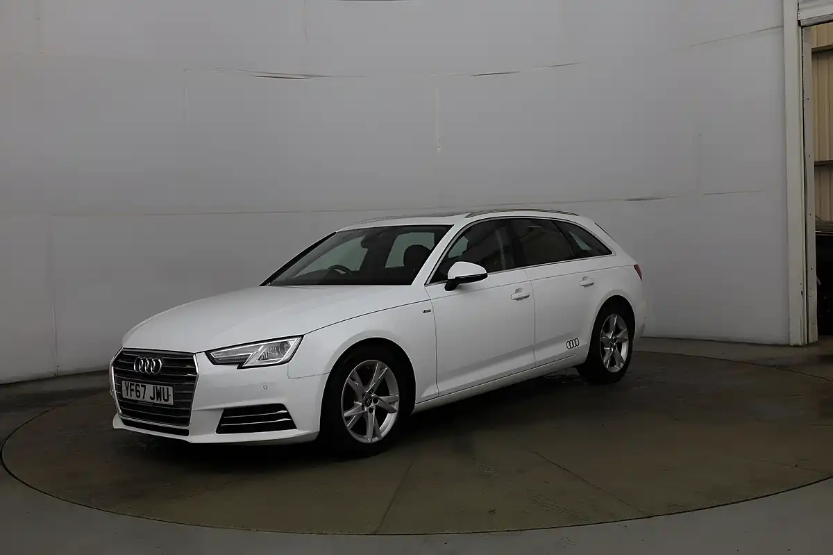 Used 2017 Audi A4 Avant Sport White - Front View