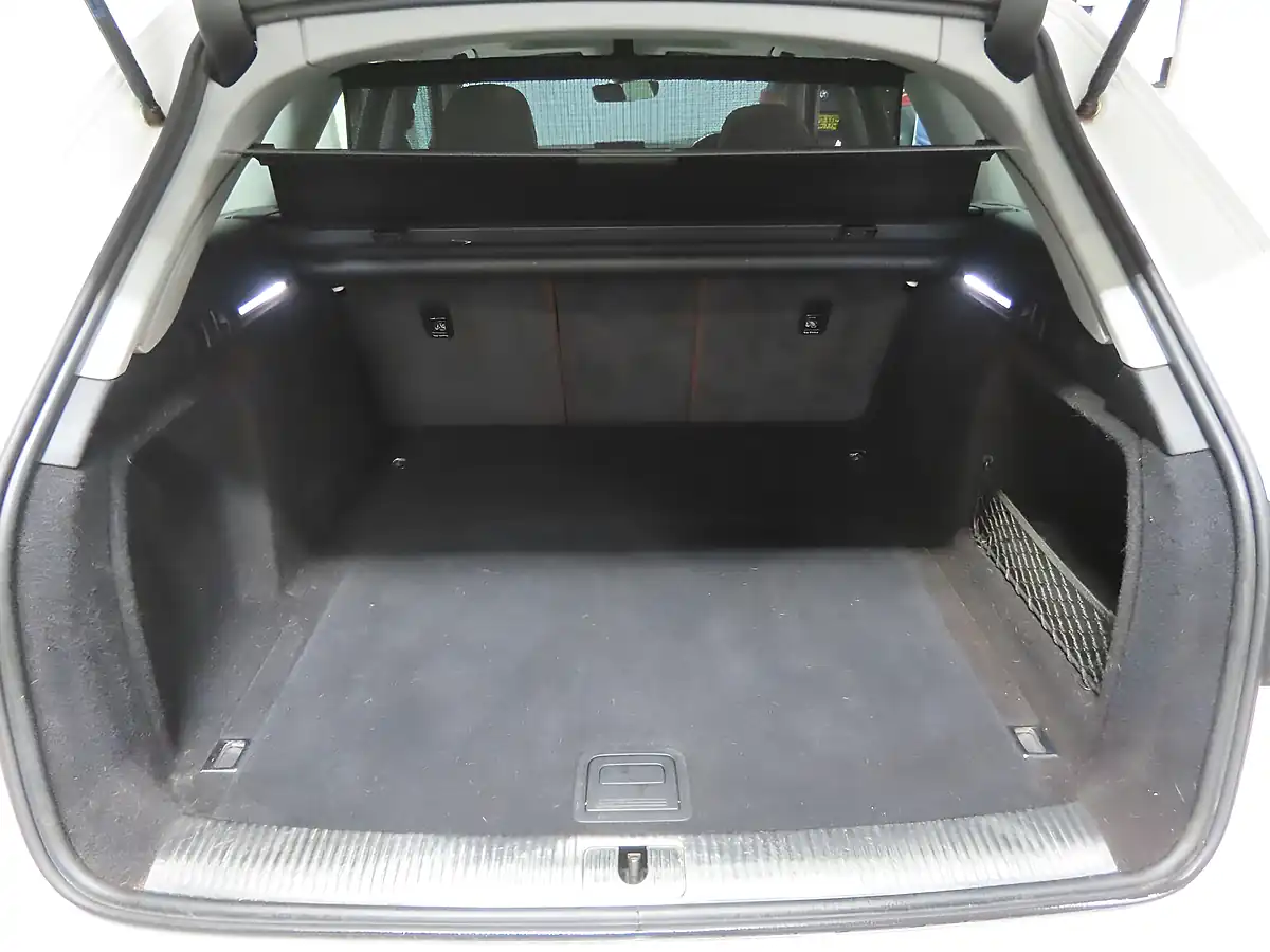 Used 2017 Audi A4 Avant Sport White - Interior and Exterior details 12