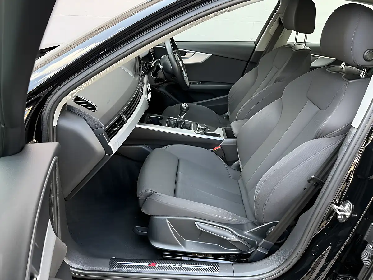 Used 2017 Audi A4 Sport Black - Interior and Exterior details 11