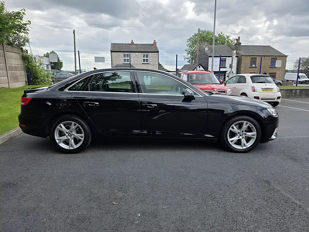 Used 2017 Audi A4 Sport Black - Interior and Exterior details 5