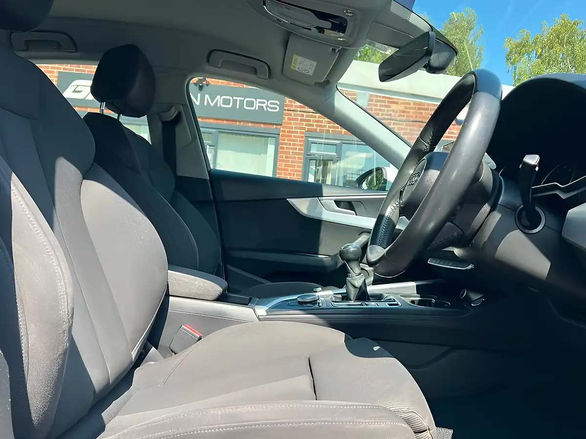 Used 2017 Audi A4 Sport White - Interior and Exterior details 14