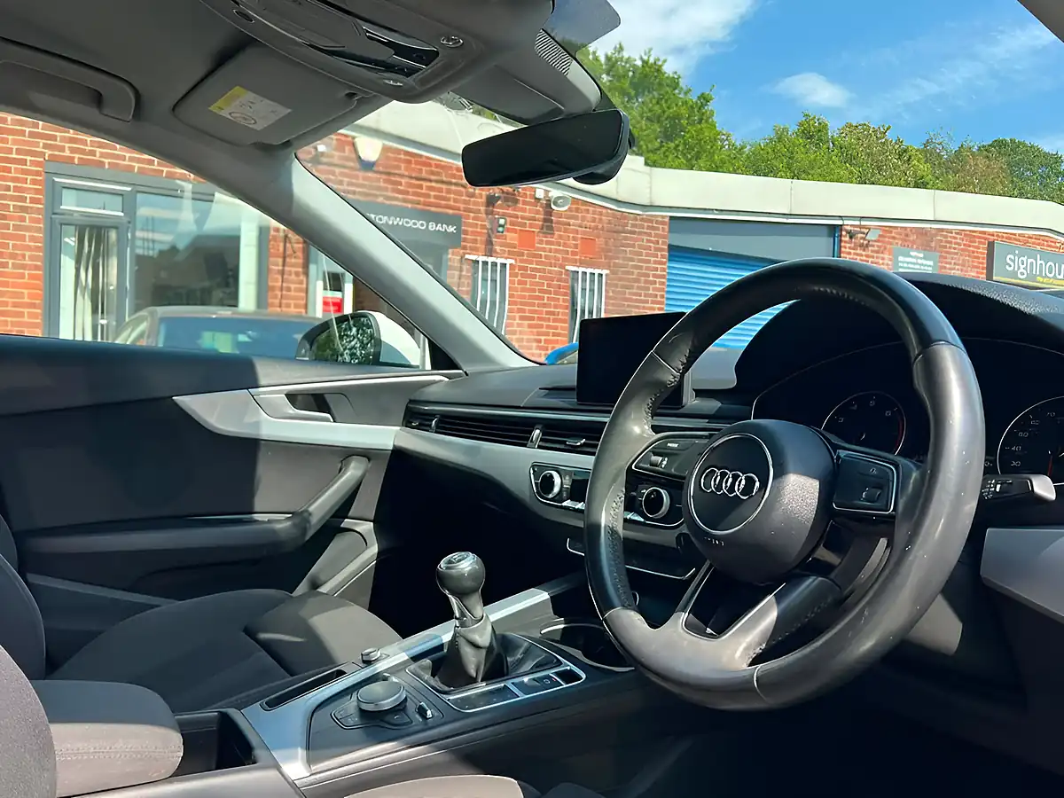 Used 2017 Audi A4 Sport White - Interior and Exterior details 8
