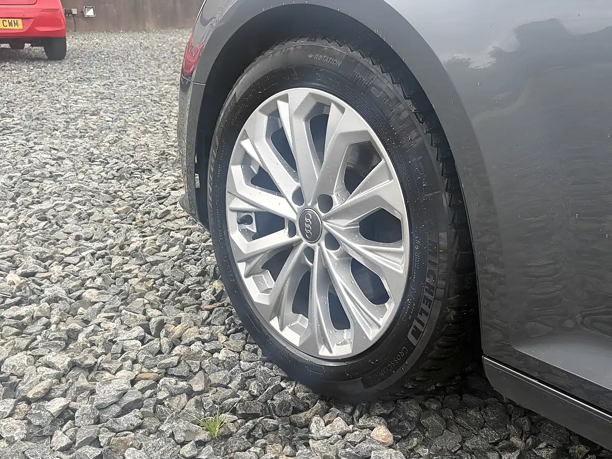 Used 2017 Audi A4 Ultra Se Grey - Interior and Exterior details 9