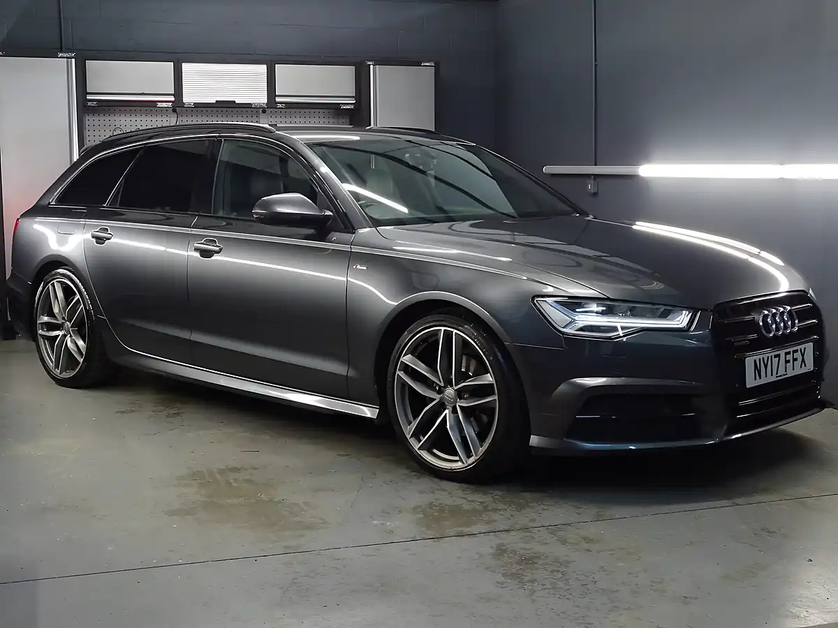 Used 2017 Audi A6 Avant Black Edition Daytona Grey Pearl Effect - Interior and Exterior details 3