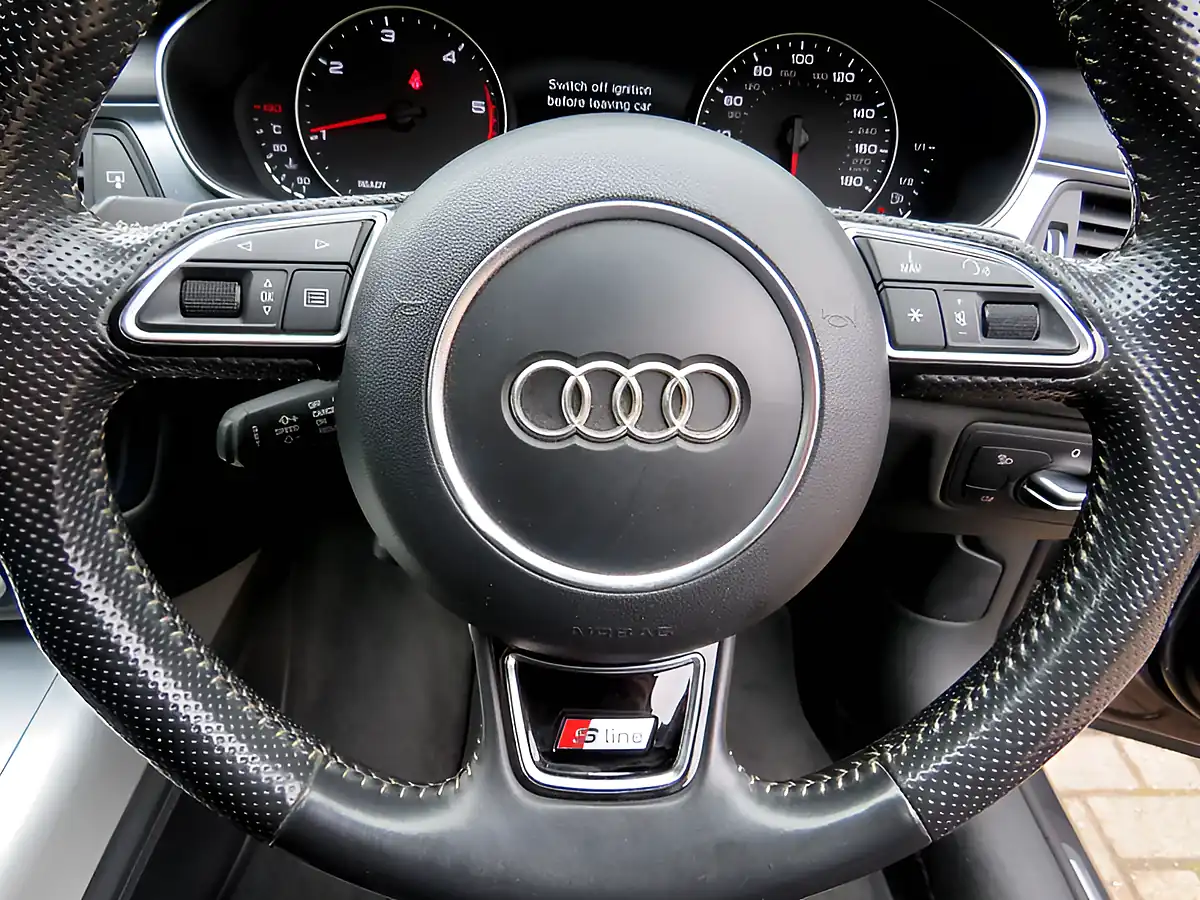 Used 2017 Audi A6 Avant S Line Ultra Daytona Grey Metallic - Interior and Exterior details 13