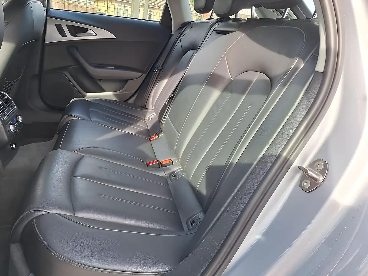 Used 2017 Audi A6 Avant Se Executive Silver - Interior and Exterior details 12