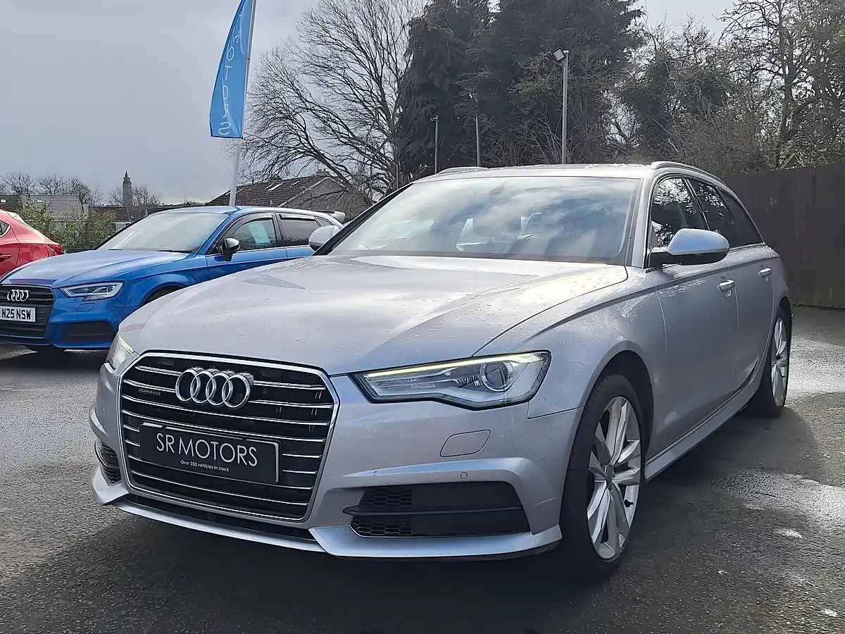 Used 2017 Audi A6 Avant Se Executive Silver - Interior and Exterior details 3