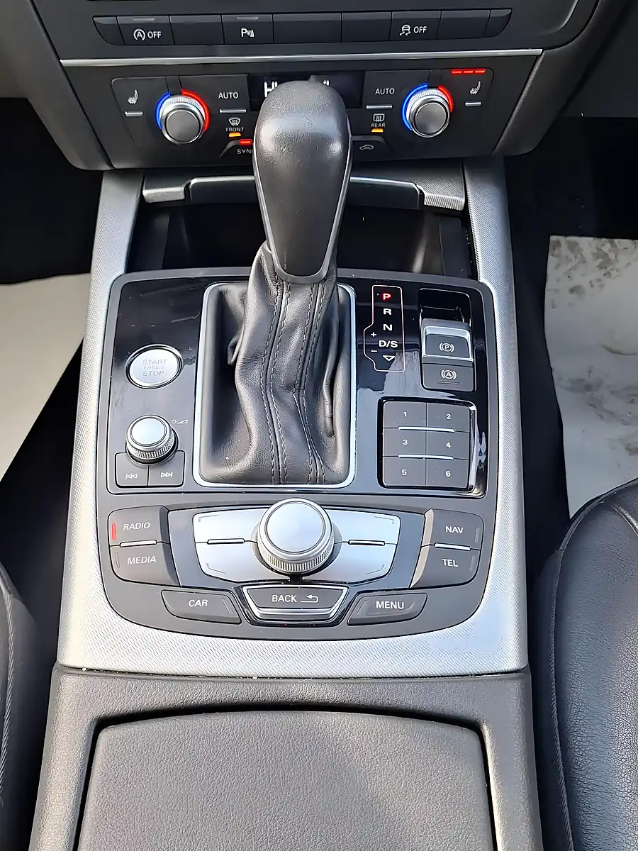 Used 2017 Audi A6 Avant Se Executive Silver - Interior and Exterior details 9
