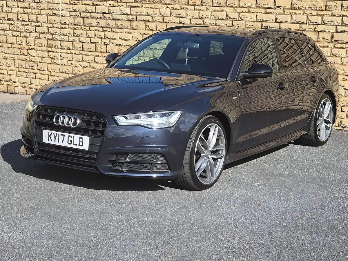 Used 2017 Audi A6 Avant Ultra Black Edition Blue - Interior and Exterior details 4