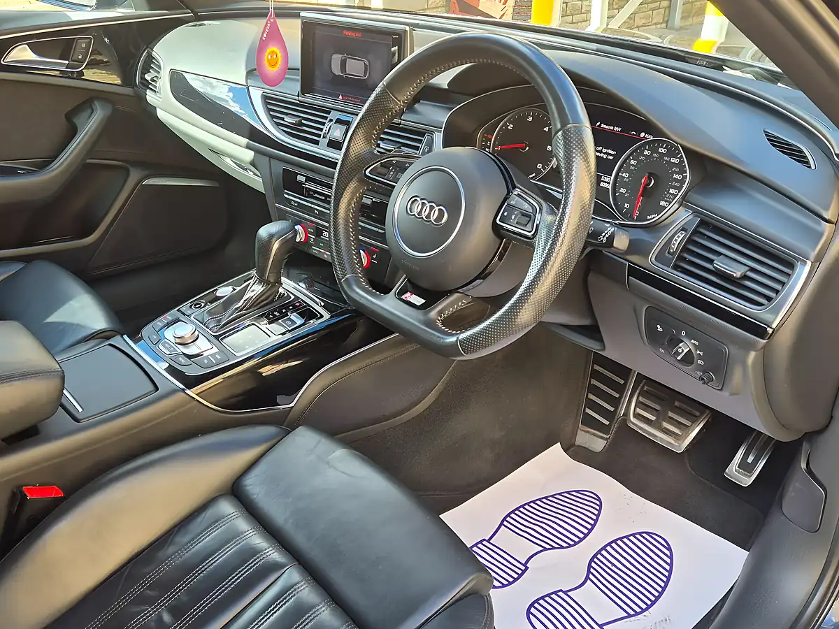 Used 2017 Audi A6 Avant Ultra Black Edition Blue - Interior and Exterior details 6