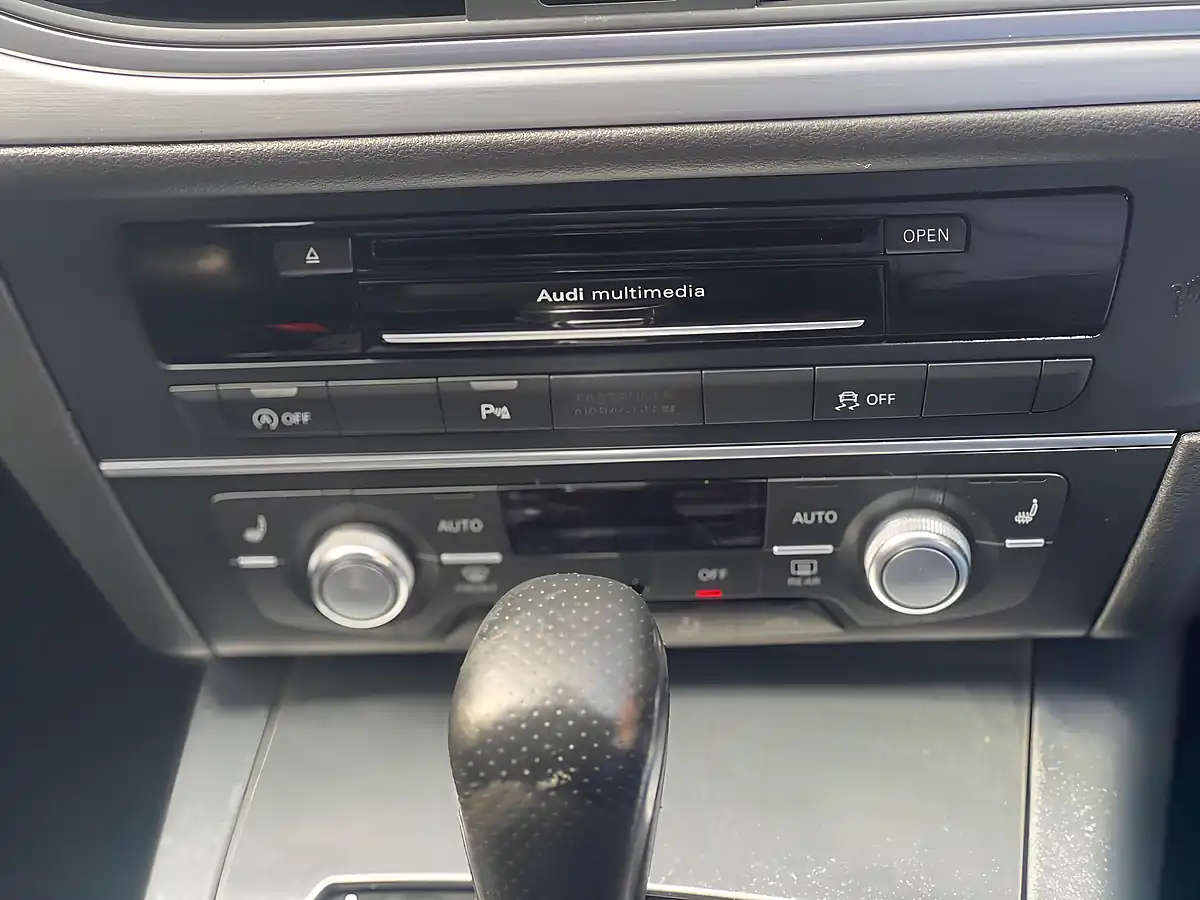 Used 2017 Audi A6 S Line Silver - Interior and Exterior details 9