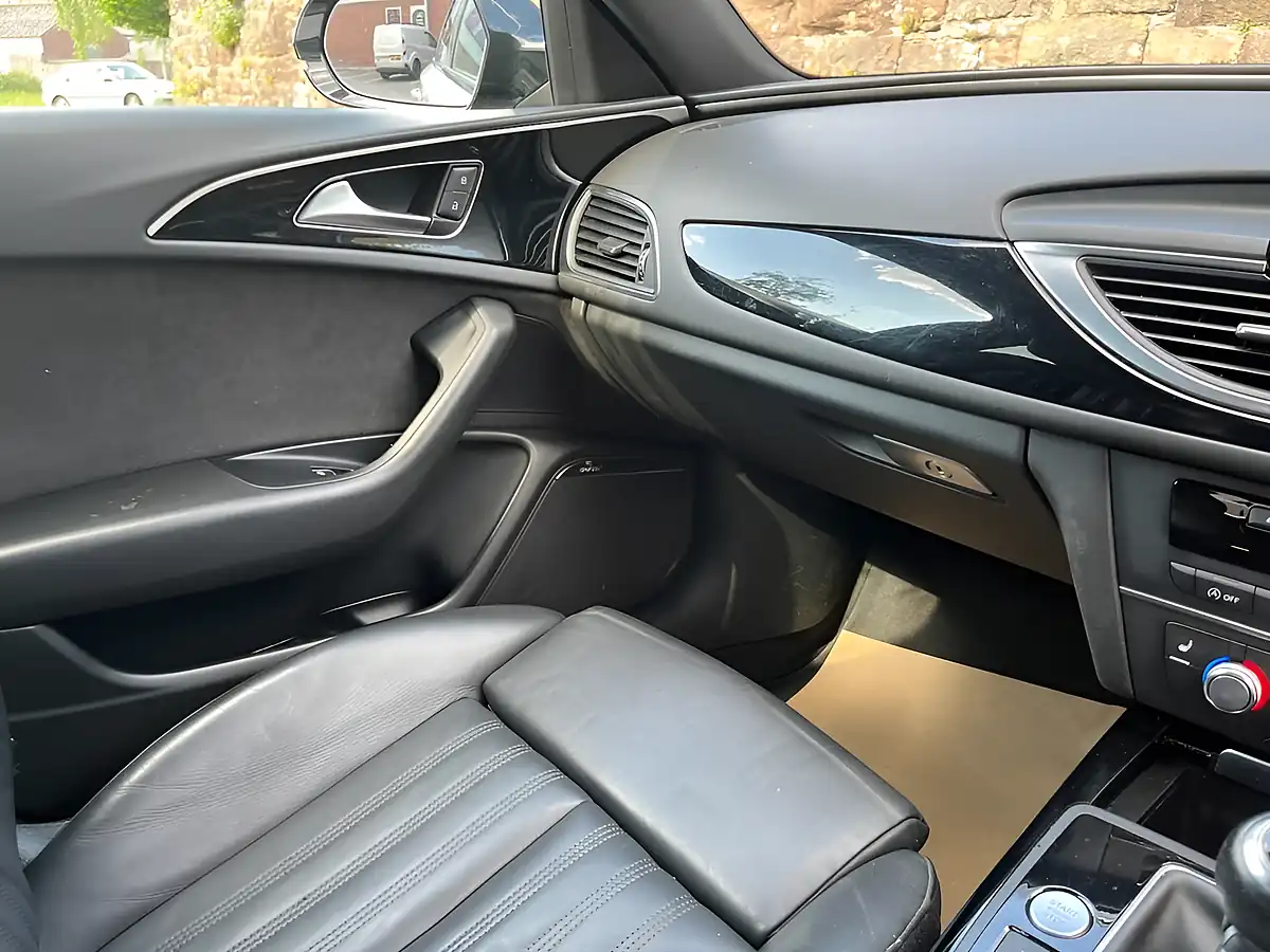 Used 2017 Audi A6 Saloon Black Edition Silver - Interior and Exterior details 15