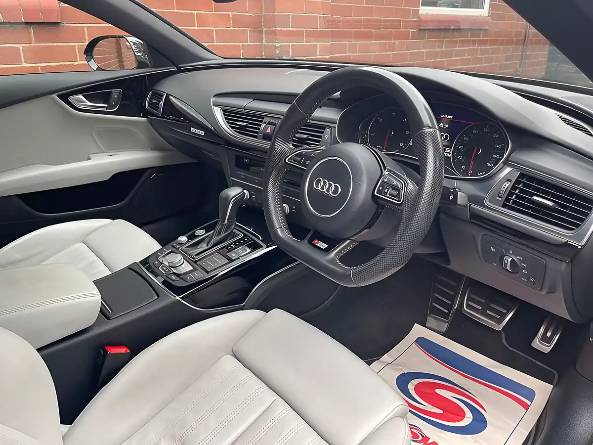 Used 2017 Audi A7 Black Edition Black - Interior and Exterior details 3