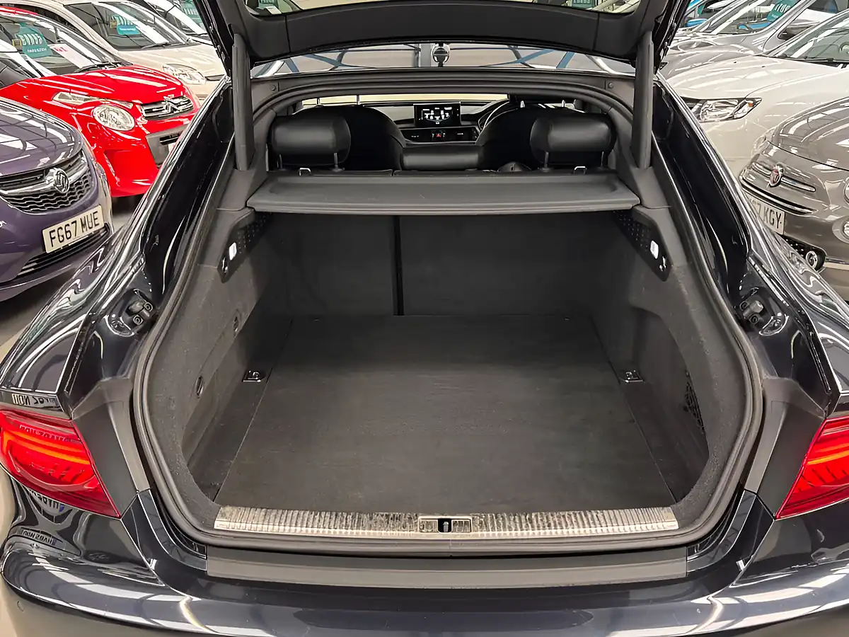 Used 2017 Audi A7 Black Edition Blue - Interior and Exterior details 15