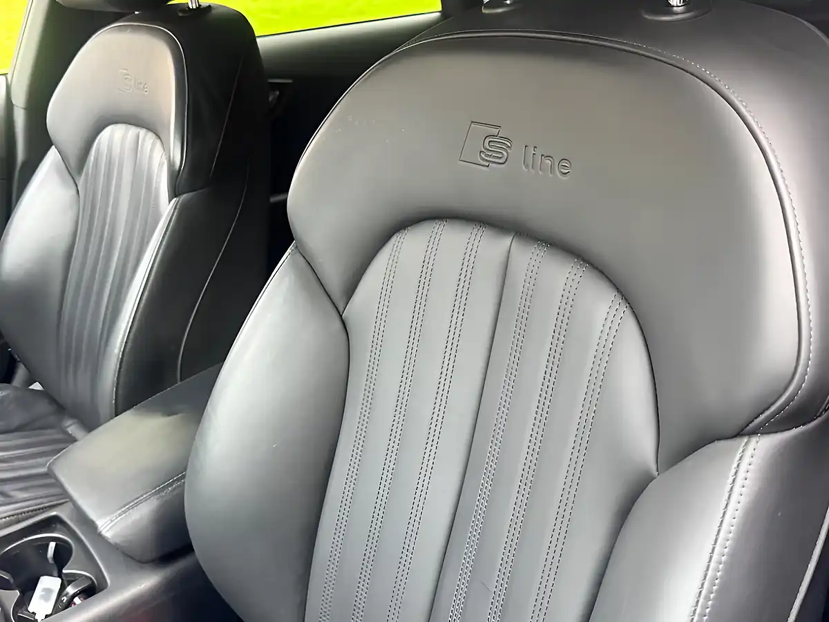Used 2017 Audi A7 Black Edition Blue - Interior and Exterior details 16