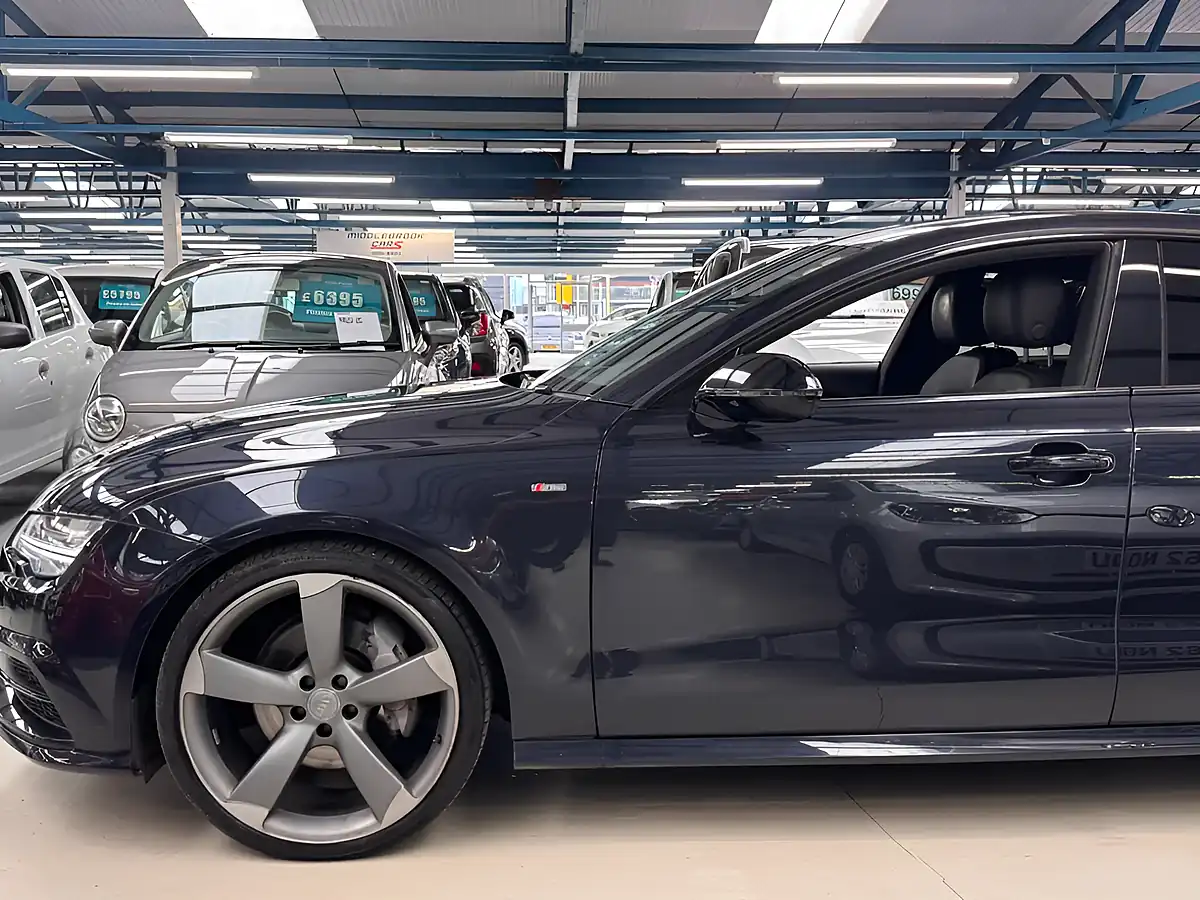 Used 2017 Audi A7 Black Edition Blue - Interior and Exterior details 5
