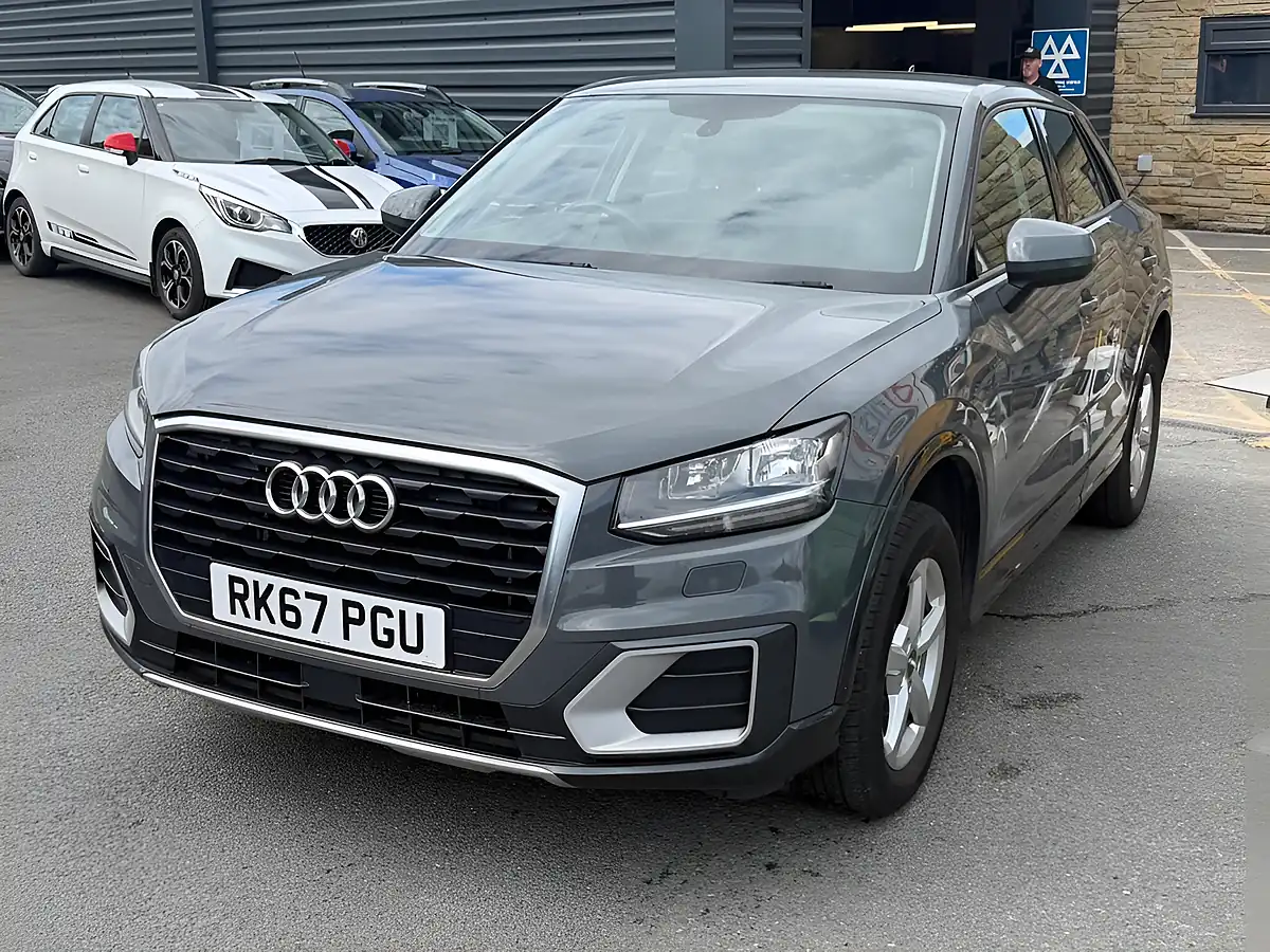 Used 2017 Audi Q2 Se Grey - Interior and Exterior details 2