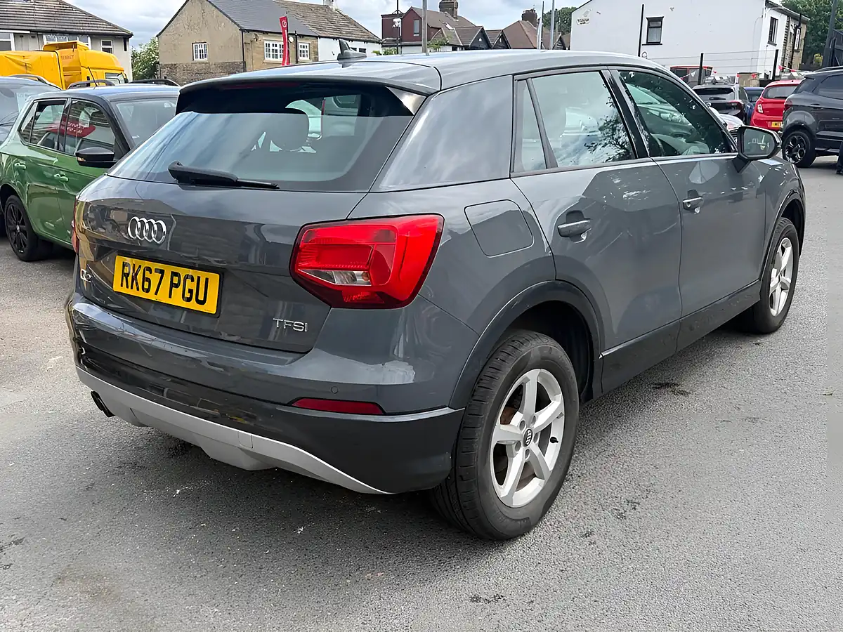 Used 2017 Audi Q2 Se Grey - Interior and Exterior details 6