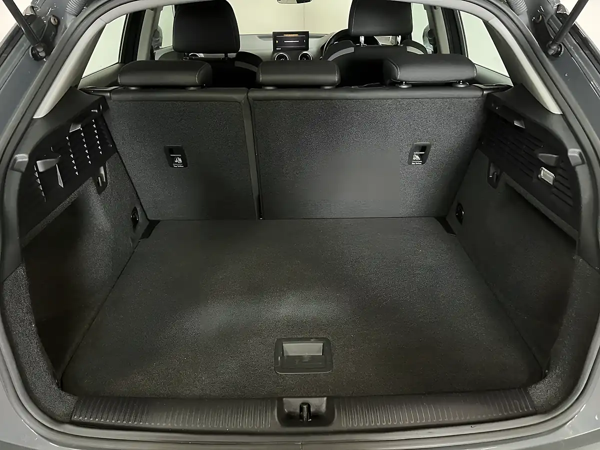 Used 2017 Audi Q2 Sport Grey - Interior and Exterior details 7