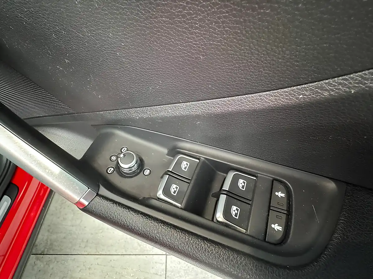 Used 2017 Audi Q2 Sport Red - Interior and Exterior details 14