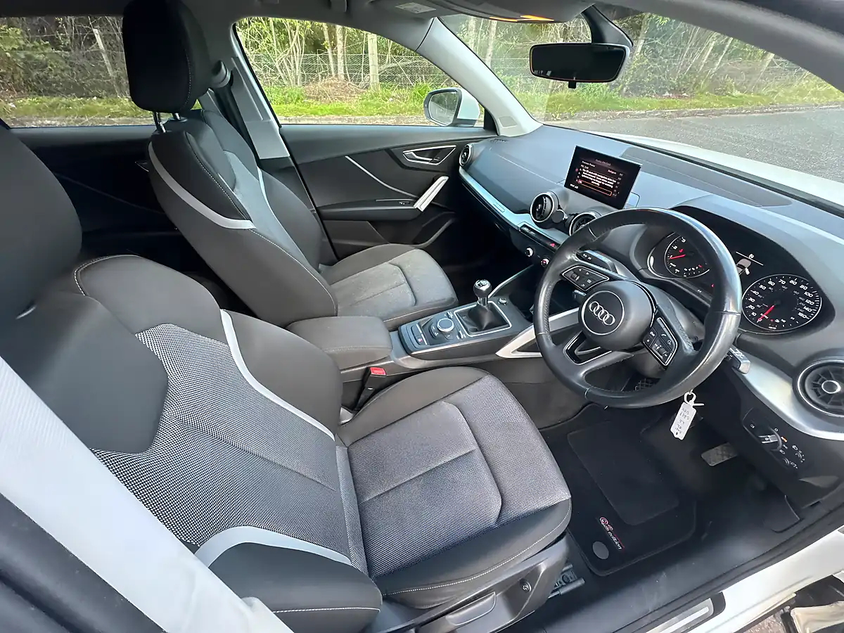 Used 2017 Audi Q2 Sport White - Interior and Exterior details 11