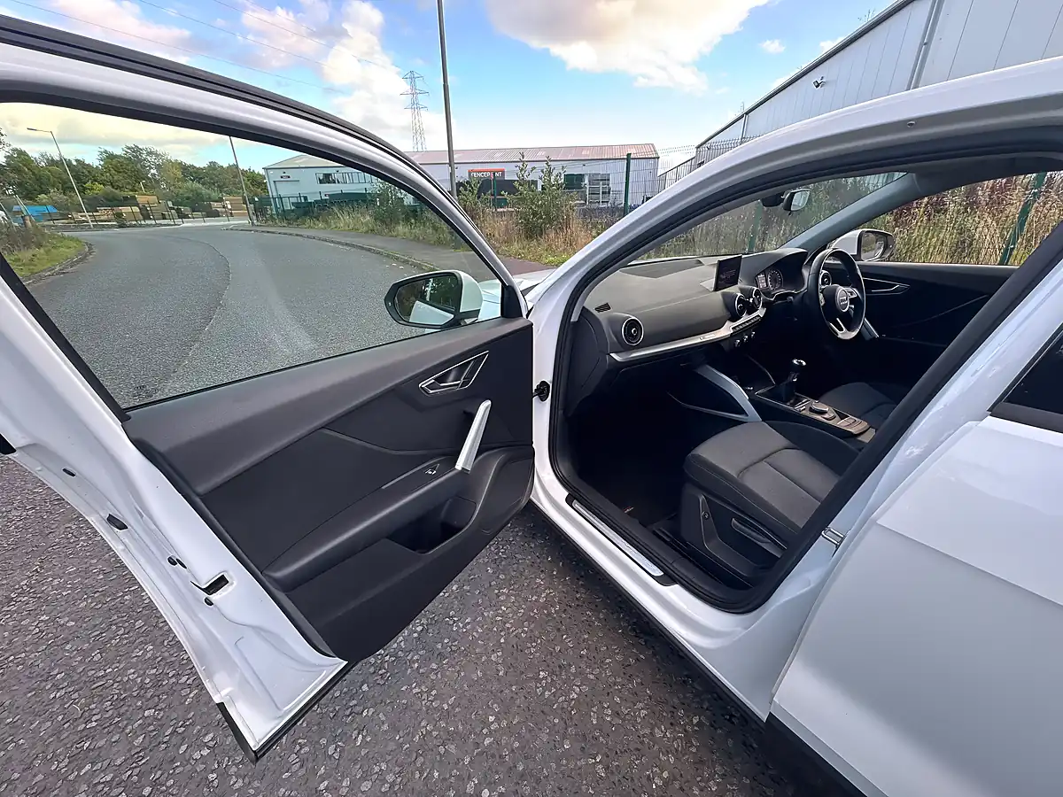 Used 2017 Audi Q2 Sport White - Interior and Exterior details 15