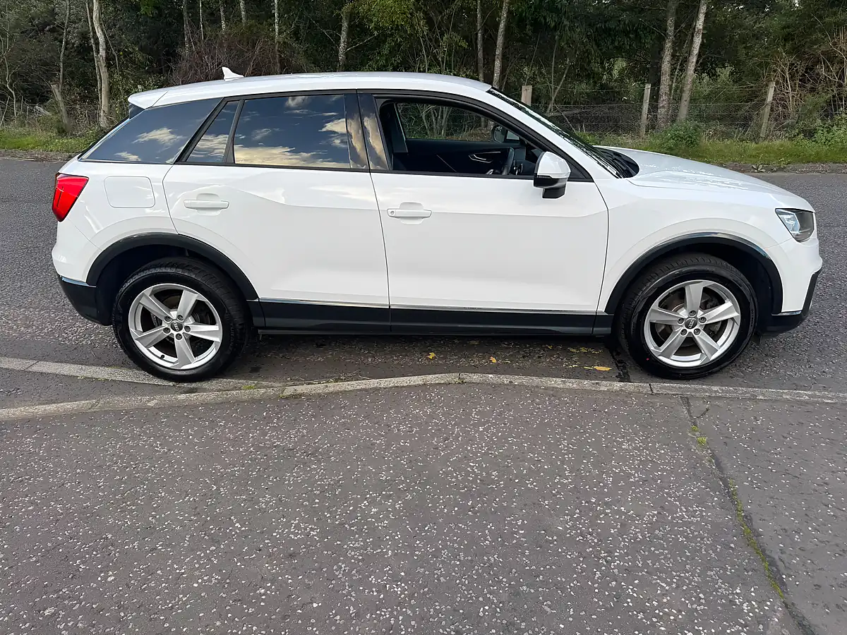 Used 2017 Audi Q2 Sport White - Interior and Exterior details 4